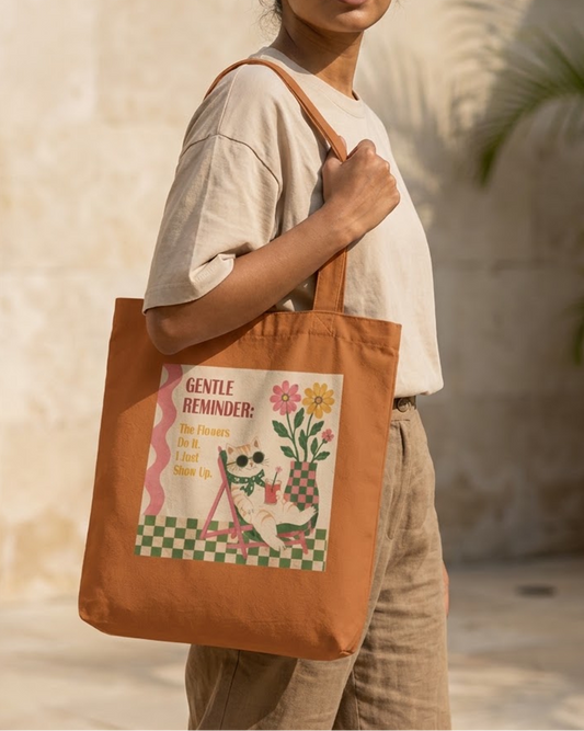 Chilling Cat Tote Bag Zipper